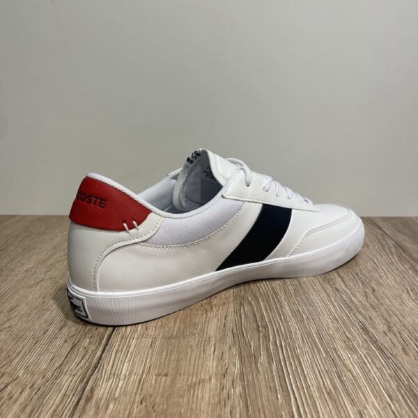 Chaussures pour homme Lacoste en cuir court-master blanc/marine/rouge