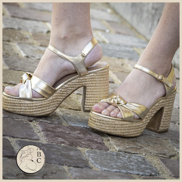 Chaussures chez Au Bonheur des courbes à Châteaubriant