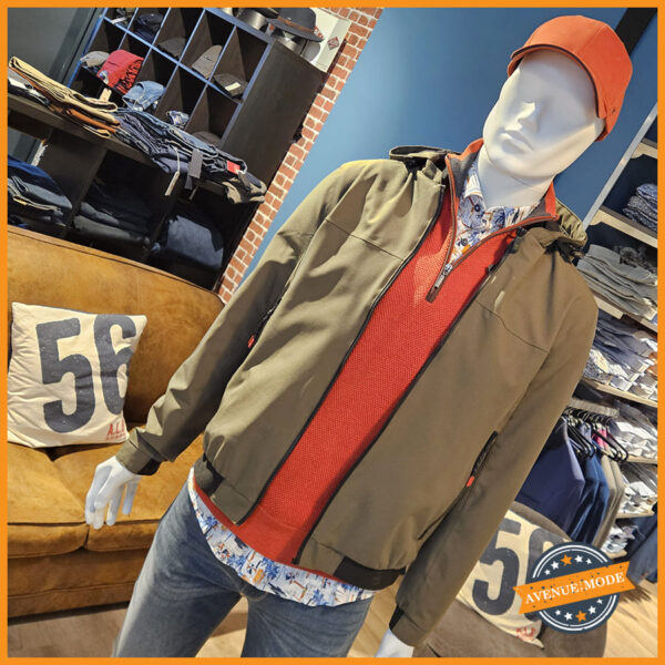 Kway, pull camionneur et chemise ecce Avenue de la Mode à Rieux près de Redon